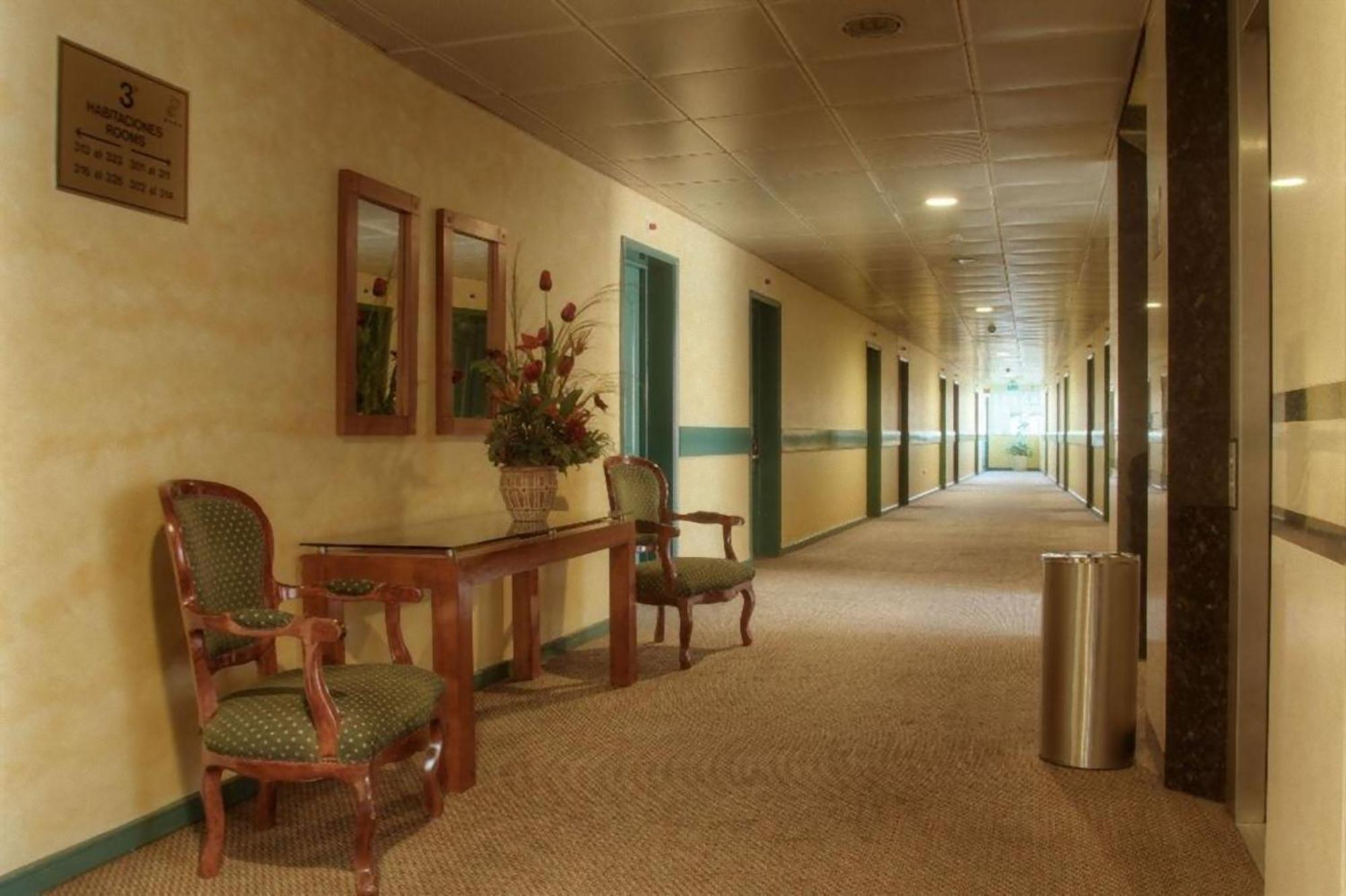 Hotel Diego De Almagro Aeropuerto — Photos 3