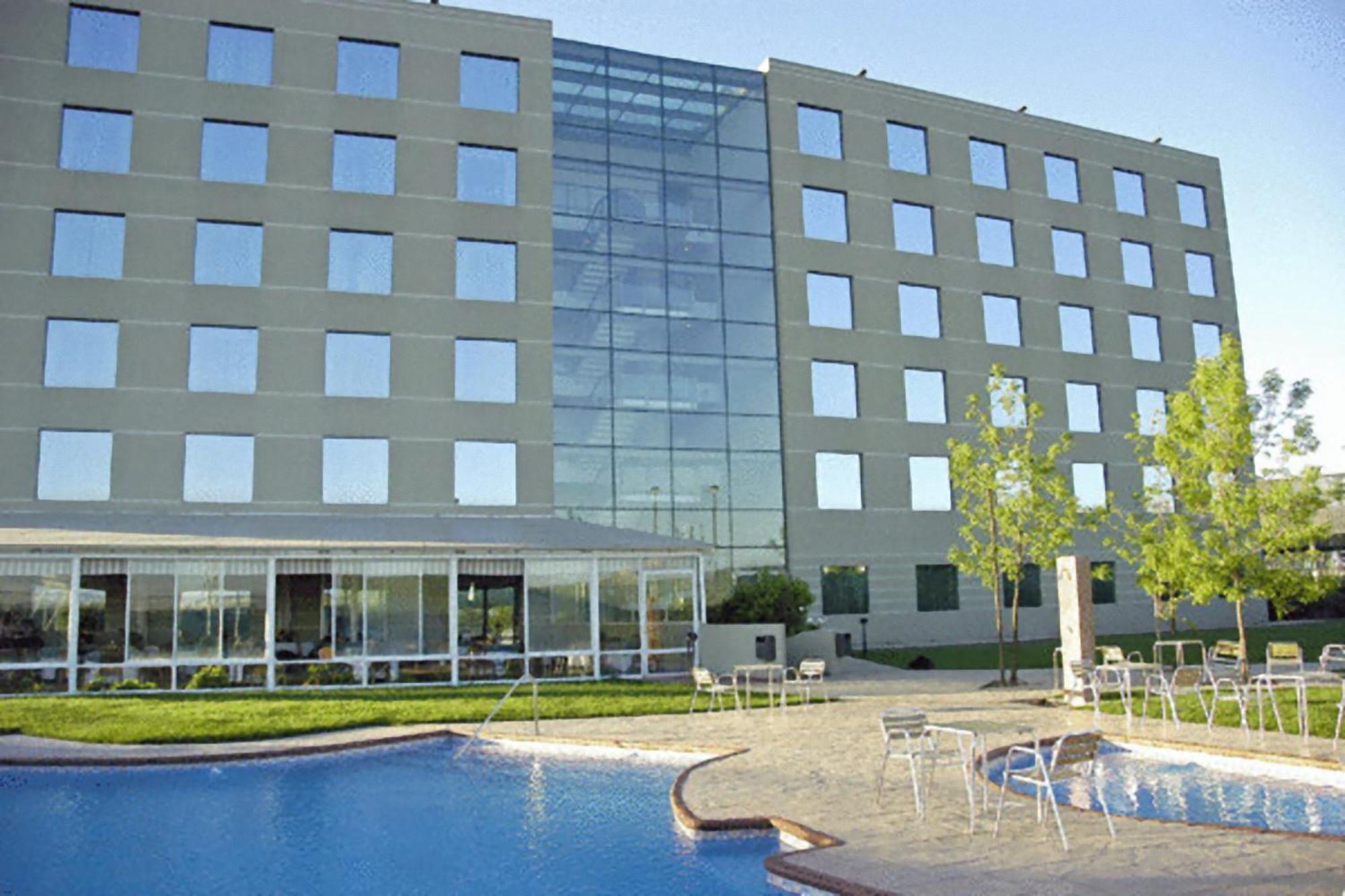 Hotel Diego De Almagro Aeropuerto — Photos 1